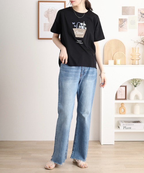 BRODIAEA(ブローディア)の「BRODIAEA かごバッグデザイン半袖Tシャツ(Tシャツ/カットソー・レディース・モスグリーン/キャメル/オフホワイト/ピンク/ブラック/サックスブルー・40)」の14枚目の写真