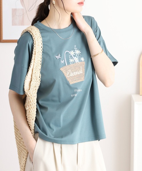 BRODIAEA(ブローディア)の「BRODIAEA かごバッグデザイン半袖Tシャツ(Tシャツ/カットソー・レディース・モスグリーン/キャメル/オフホワイト/ピンク/ブラック/サックスブルー・40)」の21枚目の写真