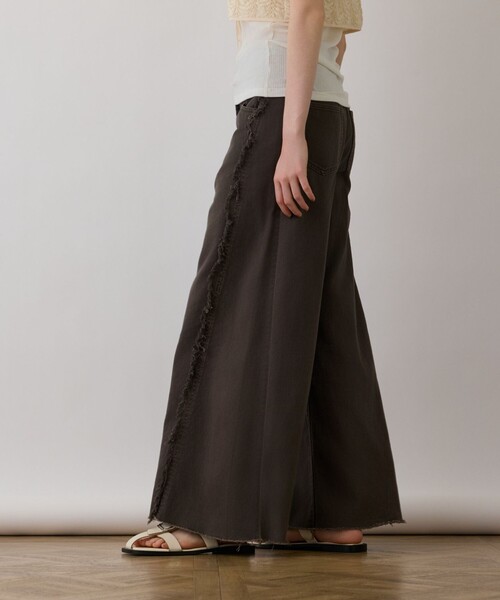 GRACE CONTINENTAL（グレースコンチネンタル）の「フリンジバギーパンツ（その他パンツ・レディース・チャコールグレー/ベージュ/ピンク・36/38）」の5枚目の写真