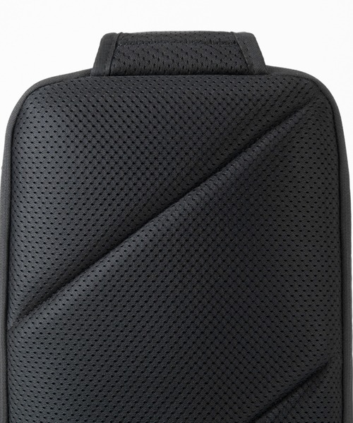 ZERO HALLIBURTON(ゼロハリバートン)の「レキシントン2 ボディバッグ 1気室 B5ファイル収納 11インチタブレット収納 81473(ボディバッグ/ウエストポーチ・メンズ・ブラック・FREE)」の14枚目の写真