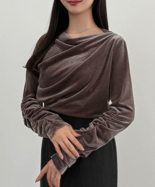 CENEA(セネア)の「【薄手】ドレープベロアトップス(Tシャツ/カットソー・レディース・チャコール/モカ/ブラック・LARGE/MEDIUM/SMALL)」の9枚目の写真