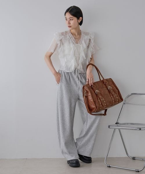 JEANASIS（ジーナシス）の「アンティークスタッズトート/576824（トートバッグ・レディース・ブラック/カーキ系/ブラウン・FREE）」の8枚目の写真