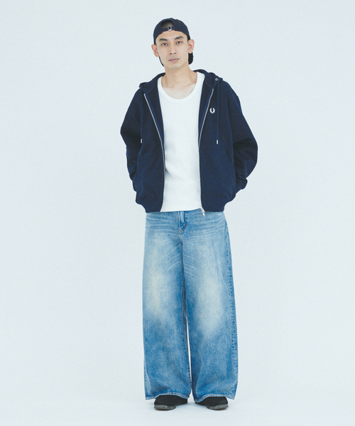 FRED PERRY（フレッドペリー）の「FRED PERRY / フレッドペリー 別注 フーディ スウェット（パーカー・メンズ・ネイビー/ブラック系その他/サックスブルー・LARGE/MEDIUM）」の5枚目の写真