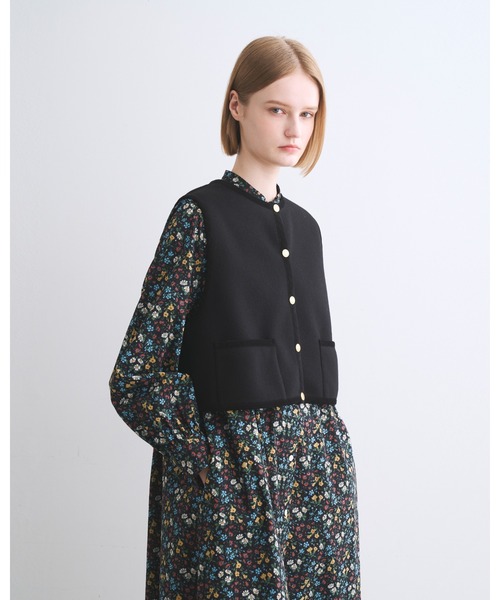 Traditional Weatherwear(トラディショナルウェザーウェア)の「ARKLEY GILET WJ(ブルゾン・レディース・ライトベージュ/ブラック・34)」の2枚目の写真