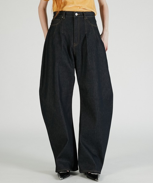 ハイウエストカーブデニム Pre-Order】ハイウエストカーブデニム / High-waisted Curved