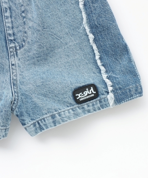 X-girl Stages（エックスガールステージス）の「【TBSドラマ フェイクマミー 着用アイテム】サイドラインバックロゴデニムショートパンツ（デニムパンツ・キッズ・ブラック/ブルー・140cm/130cm/120cm/110cm）」の4枚目の写真