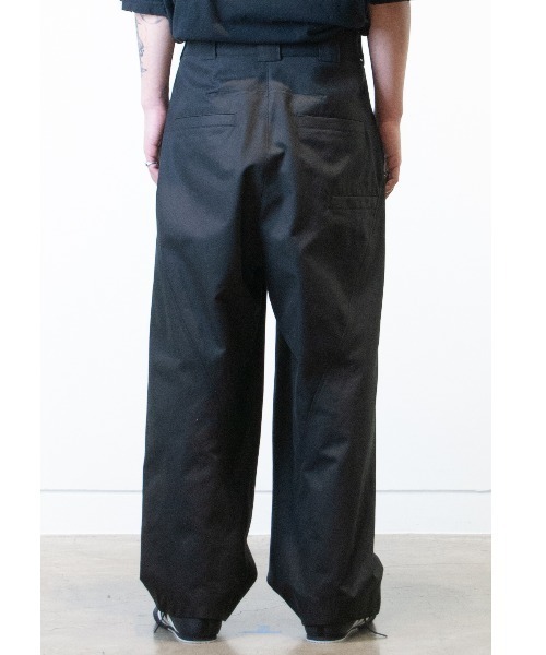 YUKI HASHIMOTO(ユウキハシモト)の「YUKI HASHIMOTO REVERSE TWISTED WORK PANTS (252-01-0206)(その他パンツ・メンズ・ブラック・46/44)」の4枚目の写真