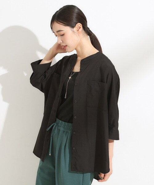 SHOO・LA・RUE(シューラルー)の「【S-LL/洗濯後しわになりにくい】コットン風 前あきドルマンブラウス(シャツ/ブラウス・レディース・ブラック/カーキ/ナチュラル/オレンジ・01/02/03/04)」の6枚目の写真