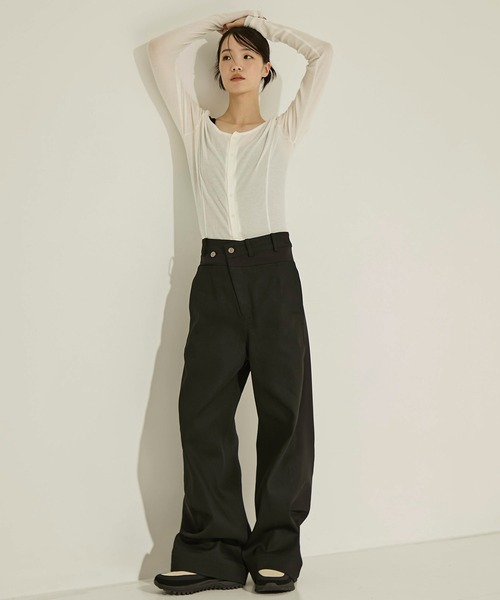 STUDIOUS（ステュディオス）の「【STUDIOUS/ステュディオス】Hyper Stretch Straight Jeans/ハイパーストレッチストレートジーンズ/スラックス/ウォッシャブル/くびれ効果/ウエストサイズ調節可能/脚長効果（スラックス・レディース・ブラック/キナリ・1/2）」の22枚目の写真