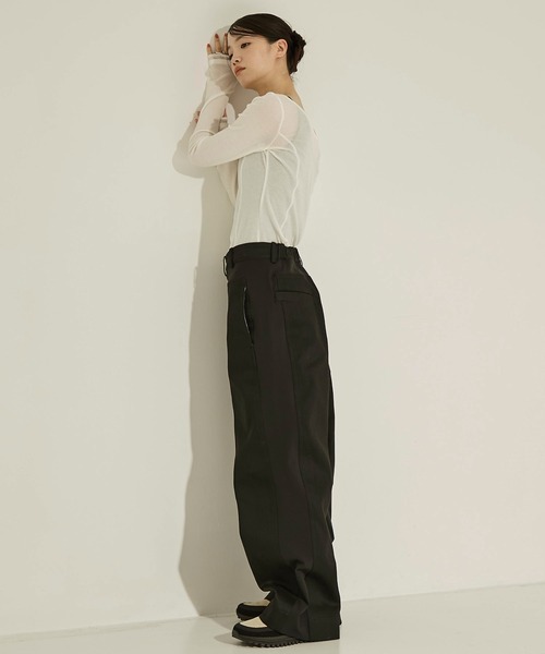 STUDIOUS（ステュディオス）の「【STUDIOUS/ステュディオス】Hyper Stretch Straight Jeans/ハイパーストレッチストレートジーンズ/スラックス/ウォッシャブル/くびれ効果/ウエストサイズ調節可能/脚長効果（スラックス・レディース・ブラック/キナリ・1/2）」の20枚目の写真