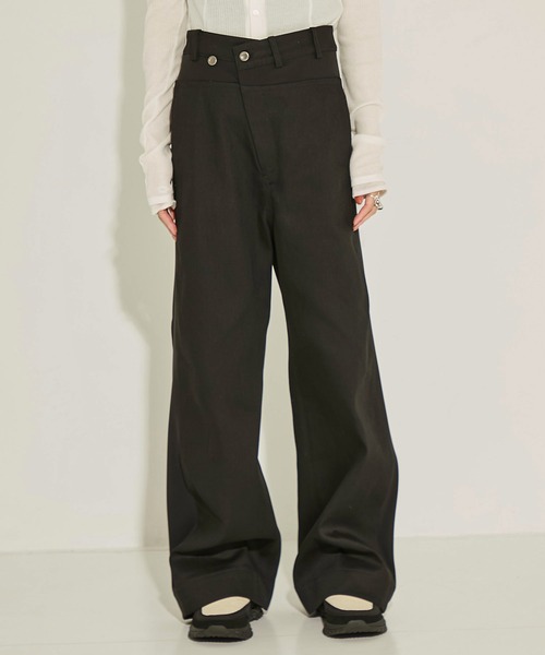 STUDIOUS（ステュディオス）の「【STUDIOUS/ステュディオス】Hyper Stretch Straight Jeans/ハイパーストレッチストレートジーンズ/スラックス/ウォッシャブル/くびれ効果/ウエストサイズ調節可能/脚長効果（スラックス・レディース・ブラック/キナリ・1/2）」の18枚目の写真