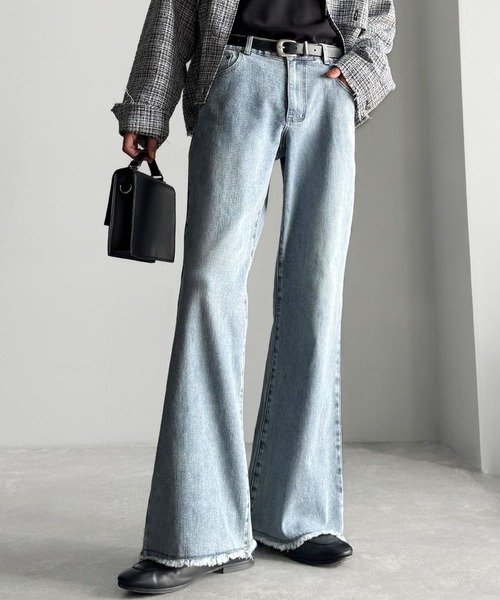 Classical Origin（クラシカルオリジン）の「ブラスト＆裾フリンジ加工ストレッチ素材スリムフレアデニムパンツ／Blasted & Fringed Stretch Slim Flare Denim Pants（デニムパンツ・メンズ・インディゴブルー/ブラック/ブルー・LARGE/MEDIUM/SMALL）」の3枚目の写真