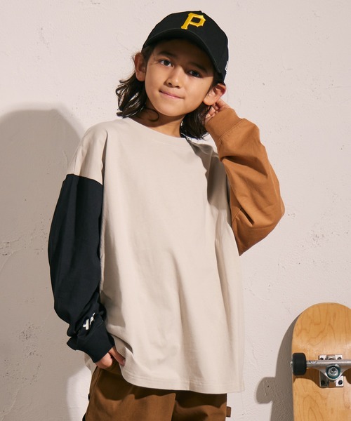 PAIRMANON STREET（ペアマノンストリート）の「【綿100%】袖プリント 長袖 Tシャツ【PAIRMANON STREET】（Tシャツ/カットソー・キッズ・ベージュ/ネイビー/ブラック系その他4/ホワイト/ホワイト系その他/ホワイト系その他3/レッド/ベージュ系その他/イエロー/ミント/ブラック系その他/ブラック系その他3/ブラック/ブラック系その他2・160/100/120/90/110/140/150/130）」の10枚目の写真