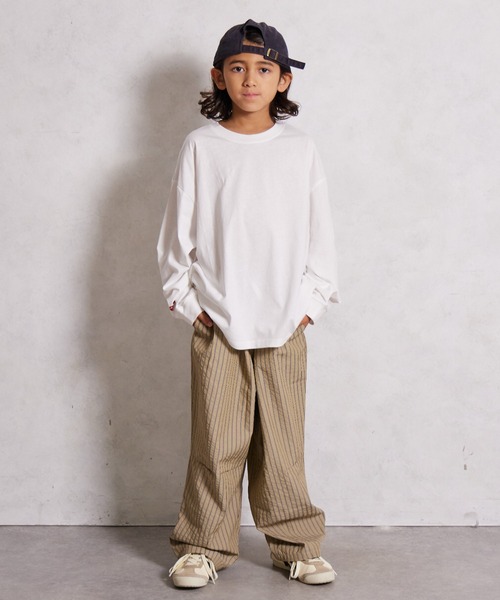 PAIRMANON STREET（ペアマノンストリート）の「【綿100%】袖プリント 長袖 Tシャツ【PAIRMANON STREET】（Tシャツ/カットソー・キッズ・ベージュ/ネイビー/ブラック系その他4/ホワイト/ホワイト系その他/ホワイト系その他3/レッド/ベージュ系その他/イエロー/ミント/ブラック系その他/ブラック系その他3/ブラック/ブラック系その他2・160/100/120/90/110/140/150/130）」の22枚目の写真