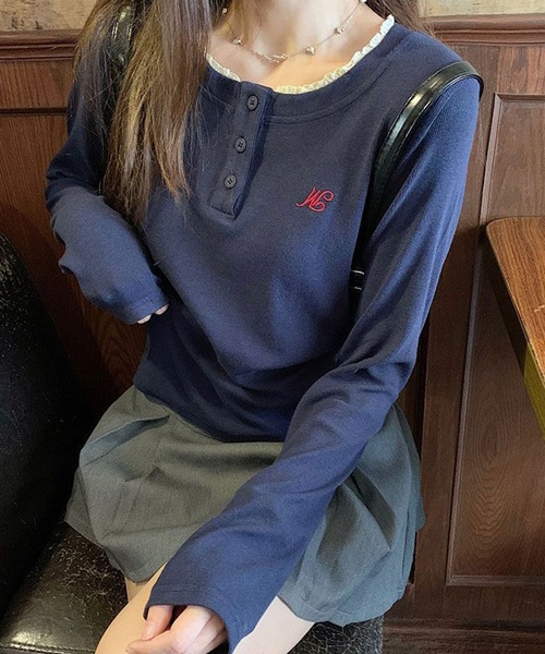 Nia(ニア)の「Nia(ニア)/ヘンリーネック フリル 長袖カットソー(Tシャツ/カットソー・レディース・グレー/ネイビー・SMALL/MEDIUM)」の10枚目の写真