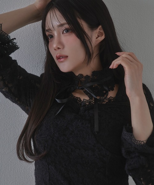 M DOLLY(エムドリー)の「flower lace serica ribbon tops / フラワーレースセリカリボントップス(その他トップス・レディース・ホワイト/ブラック・FREE)」の10枚目の写真