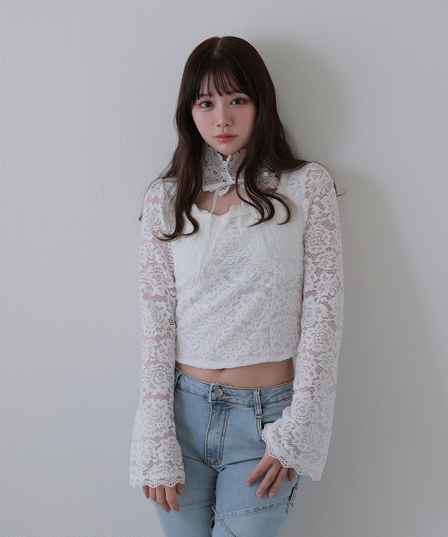 M DOLLY(エムドリー)の「flower lace serica ribbon tops / フラワーレースセリカリボントップス(その他トップス・レディース・ホワイト/ブラック・FREE)」の5枚目の写真
