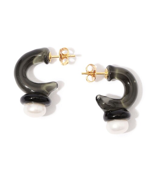 LEVENS(レヴェンス)の「LEVENS JEWELS MINI PEARL HOOPS ピアス(ピアス(両耳用)・レディース・ホワイト系その他/ブラック系その他・FREE)」の3枚目の写真