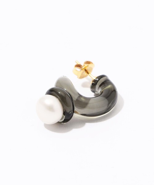 LEVENS(レヴェンス)の「LEVENS JEWELS MINI PEARL HOOPS ピアス(ピアス(両耳用)・レディース・ホワイト系その他/ブラック系その他・FREE)」の4枚目の写真