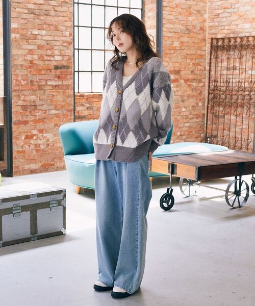 earth music&ecology(アースミュージックアンドエコロジー)の「ループ編みアーガイルカーディガン(カーディガン/ボレロ・レディース・モカ/ネイビー/グレー・FREE)」の8枚目の写真