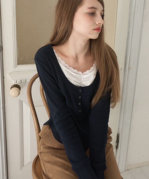 Birthday room(バースデイルーム)の「レイヤード風ヘンリーネックトップス/layered henry neck tops(Tシャツ/カットソー・レディース・ネイビー/グレー・FREE)」の3枚目の写真
