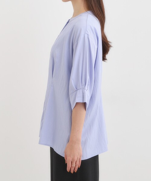 SHOO・LA・RUE(シューラルー)の「【S-LL/通勤スタイルにも】ウエストタックで程よくシェイプ 大人の上品ブラウス(シャツ/ブラウス・レディース・ブルー/ブラウン系/ブラック・04/03/02/01)」の17枚目の写真