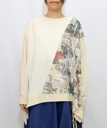 553207：蝶花コラージュ柄 異素材切替プルオーバー