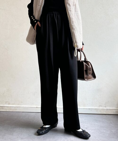 Chez toi（シェトワ）の「カットタックテーパードパンツ（その他パンツ・レディース・グリーン/ベージュ/ブラック・FREE）」の4枚目の写真