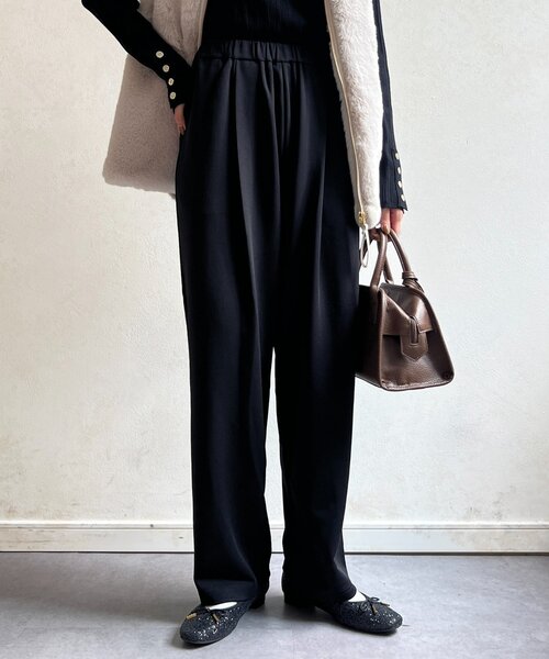 Chez toi（シェトワ）の「カットタックテーパードパンツ（その他パンツ・レディース・グリーン/ベージュ/ブラック・FREE）」の6枚目の写真