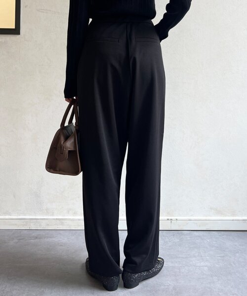 Chez toi（シェトワ）の「カットタックテーパードパンツ（その他パンツ・レディース・グリーン/ベージュ/ブラック・FREE）」の9枚目の写真