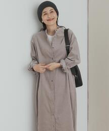 シャツワンピース ノーカラー ロングシャツワンピース」に該当する