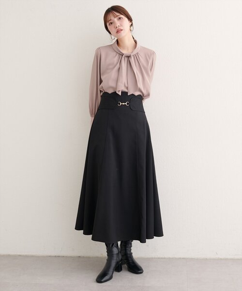 natural couture（ナチュラルクチュール）の「【WEB限定】袖口パールノット結びボウタイブラウス（シャツ/ブラウス・レディース・サックスブルー/ピンクベージュ/ブラウン/その他1/ネイビー/チャコールグレー/グレー/オフホワイト・FREE）」の10枚目の写真