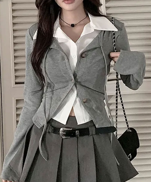 レイヤード風 ショート丈 カラー付きトップス（Tシャツ/カットソー