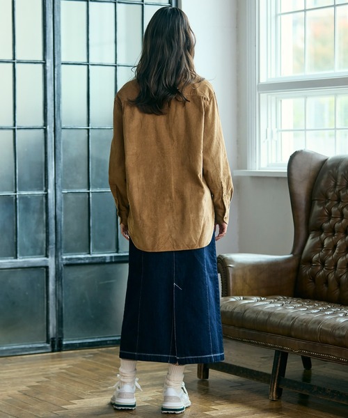LACOSTE(ラコステ)の「オーバーサイズコーデュロイシャツ(シャツ/ブラウス・レディース・キャメル・38/40/36/34)」の15枚目の写真