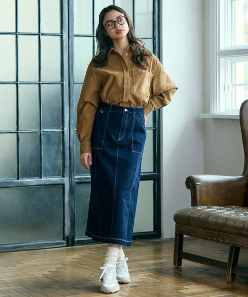 LACOSTE(ラコステ)の「オーバーサイズコーデュロイシャツ(シャツ/ブラウス・レディース・キャメル・38/40/36/34)」の16枚目の写真