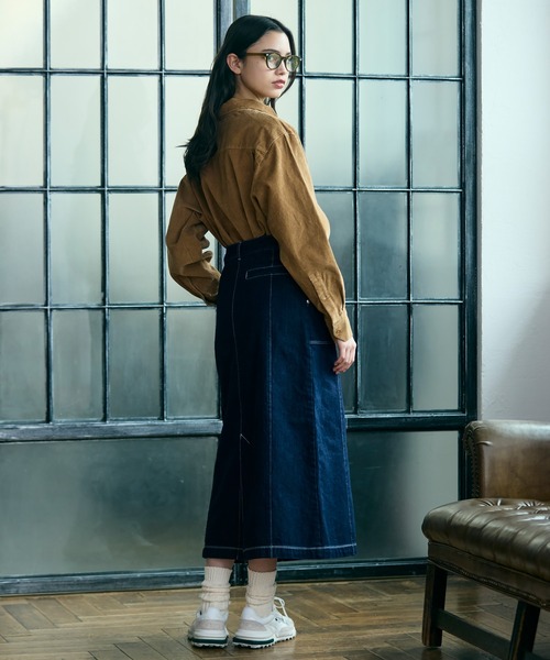 LACOSTE(ラコステ)の「オーバーサイズコーデュロイシャツ(シャツ/ブラウス・レディース・キャメル・38/40/36/34)」の18枚目の写真