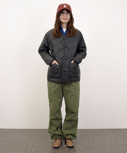 J.PRESS YORK STREET(ジェイプレスヨークストリート)の「【WOMEN】ウールカシミヤ 変形Vネック ニット(ニット/セーター・レディース・ブルー系/アイボリー系/ネイビー系/レッド系・F)」の8枚目の写真