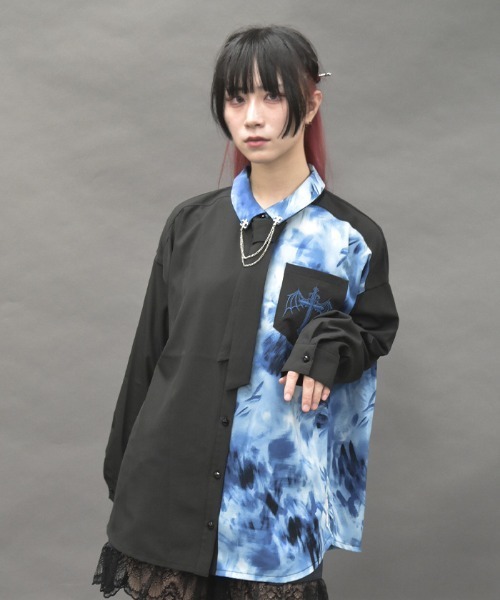 NIBBLE POISON(ニブルポイズン)の「マーブルバイカラーシャツ(シャツ/ブラウス・レディース・グレー/ブルー/レッド・MEDIUM)」の3枚目の写真