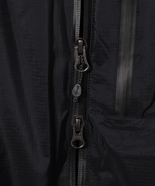 NANGA（ナンガ）の「NANGA/ナンガ AURORA TEX STAND COLLAR DOWNVEST（ダウンベスト・メンズ・ブラック/ベージュ/グレー/レモンイエロー・X-LARGE/LARGE/MEDIUM）」の13枚目の写真