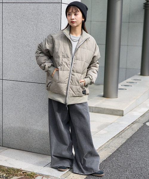 PUBLUX（パブリュクス）の「TAION/タイオン SC TRACK DOWN JKT　限定展開/スポーツ クラシック トラック ダウン ジャケット（ダウンジャケット/コート・レディース・ブラック/グレー・LARGE/MEDIUM/X-LARGE）」の4枚目の写真