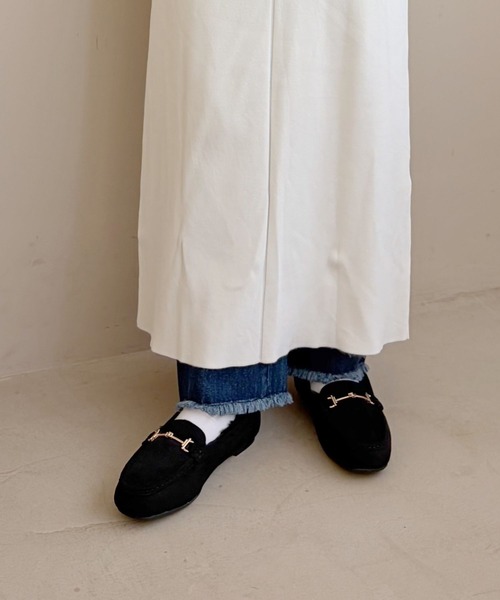 WA ORiental TRaffic（ダブルエーオリエンタルトラフィック）の「＼ ぽかぽか ボア スリッポン ／ムートン ビット モチーフ 付き ファー モカシン /52318（スリッポン・レディース・グレー/ブラック/グリーン・40/41/42/34/35/36/37/38/39/33/43）」の9枚目の写真