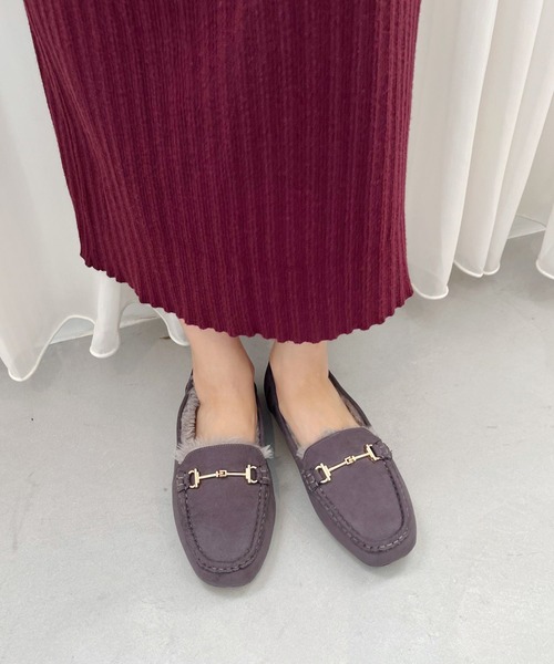 WA ORiental TRaffic（ダブルエーオリエンタルトラフィック）の「＼ ぽかぽか ボア スリッポン ／ムートン ビット モチーフ 付き ファー モカシン /52318（スリッポン・レディース・グレー/ブラック/グリーン・40/41/42/34/35/36/37/38/39/33/43）」の4枚目の写真