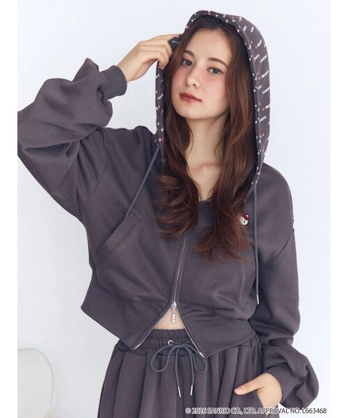 HELLO KITTYコラボ】スウェットコンパクトフーディー（スウェット