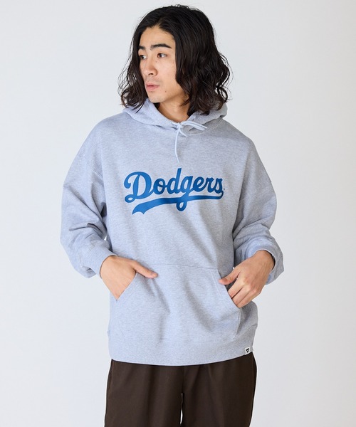 MLB（メジャーリーグベースボール）の「MLB/エムエルビー PRINT LOGO HOODIE ワッペンデザイン ドロップショルダープルオーバーパーカー（パーカー・メンズ・グレー/ブラウン/ネイビー・M/XL/L）」の7枚目の写真