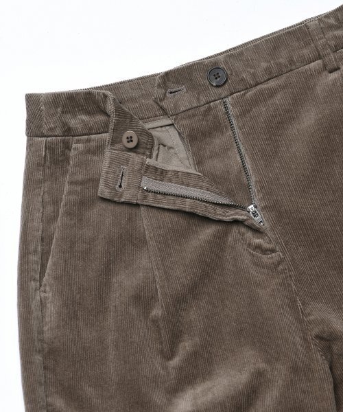 MUSINSA STANDARD WOMAN（ムシンサスタンダードウーマン）の「ウィメンズテーパードコーデュロイパンツ[カーキブラウン]（その他パンツ・レディース・その他・30/24/25/26/27/28/29）」の3枚目の写真