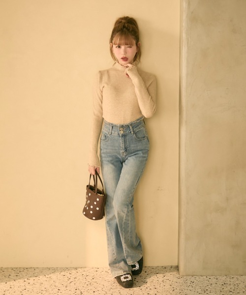 TITTY&CO.(ティティーアンドコー)の「メロウフリルリブカットソー(Tシャツ/カットソー・レディース・ベージュ/モカ/アイボリー/グレー/ピンク・FREE)」の11枚目の写真