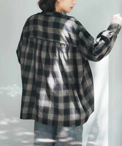 IEDIT（イディット）の「ＩＥＤＩＴ　大人がたのしむこだわりデザインのシャドーチェックシャツ（シャツ/ブラウス・レディース・ブラック系その他・M/S/L）」の7枚目の写真