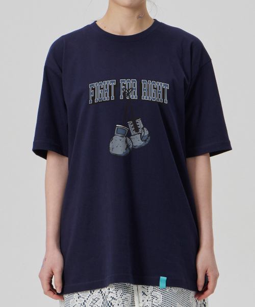 ASTRAL PROJECTION（アストラルプロジェクション）の「[ファイトフォーライト]コットンルーズフィット半袖Tシャツ_スペースネイビー（Tシャツ/カットソー・メンズ・その他・LARGE/MEDIUM/X-LARGE/XX-LARGE）」の3枚目の写真
