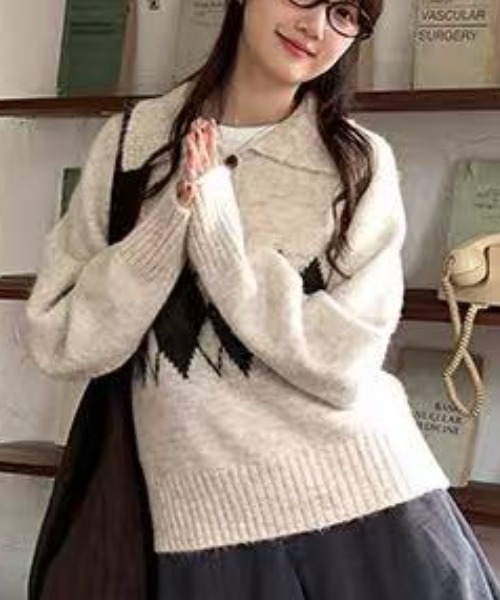 Achic(アシック)の「アーガイル柄 ニットカーディガン(ニット/セーター・レディース・ホワイト/ブラウン/ダークグレー・M)」の12枚目の写真