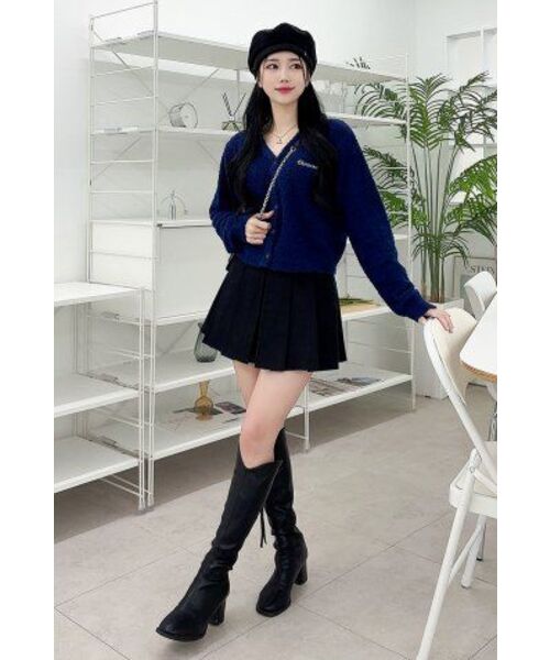 VERSE ONE(バースワン)の「EMBROIDERED LOGO CARDIGAN NAVY(NEW)(カーディガン/ボレロ・レディース・その他・SMALL/MEDIUM)」の8枚目の写真